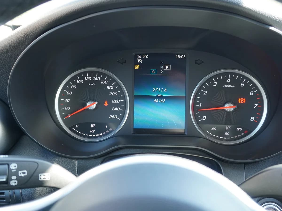 Mercedes Benz GLC 200 - Imagen 25