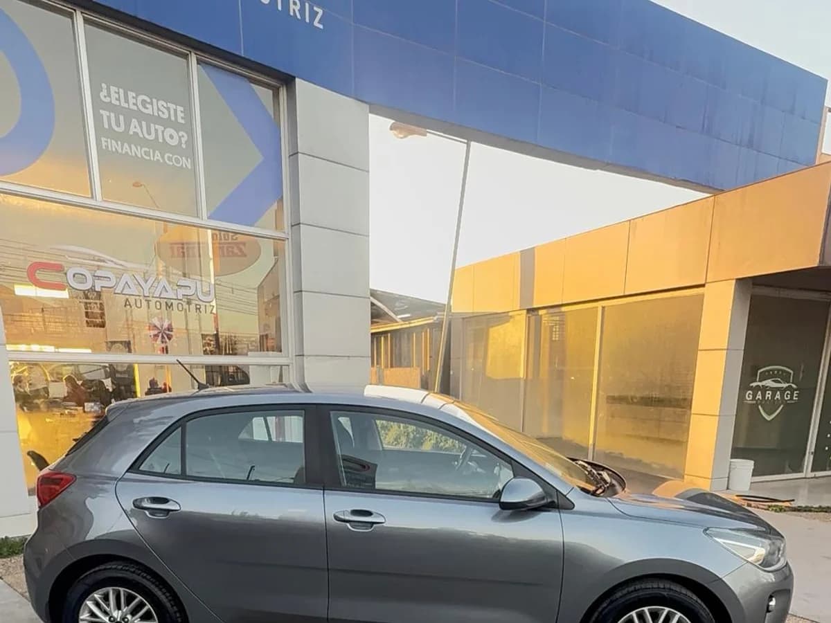 KIA RIO 5 2021 - Imagen 4