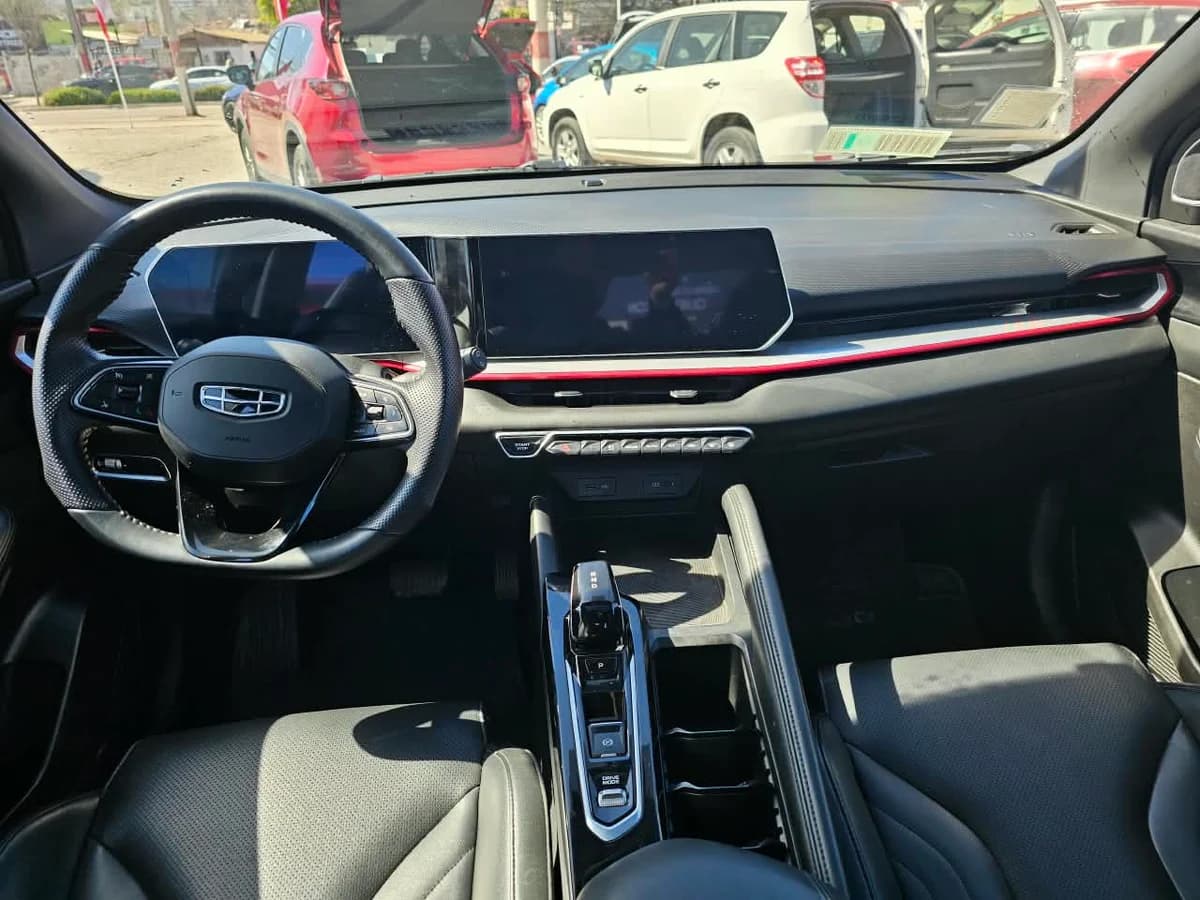 GEELY COOLRAY 1.5 AT 2024 - Imagen 8