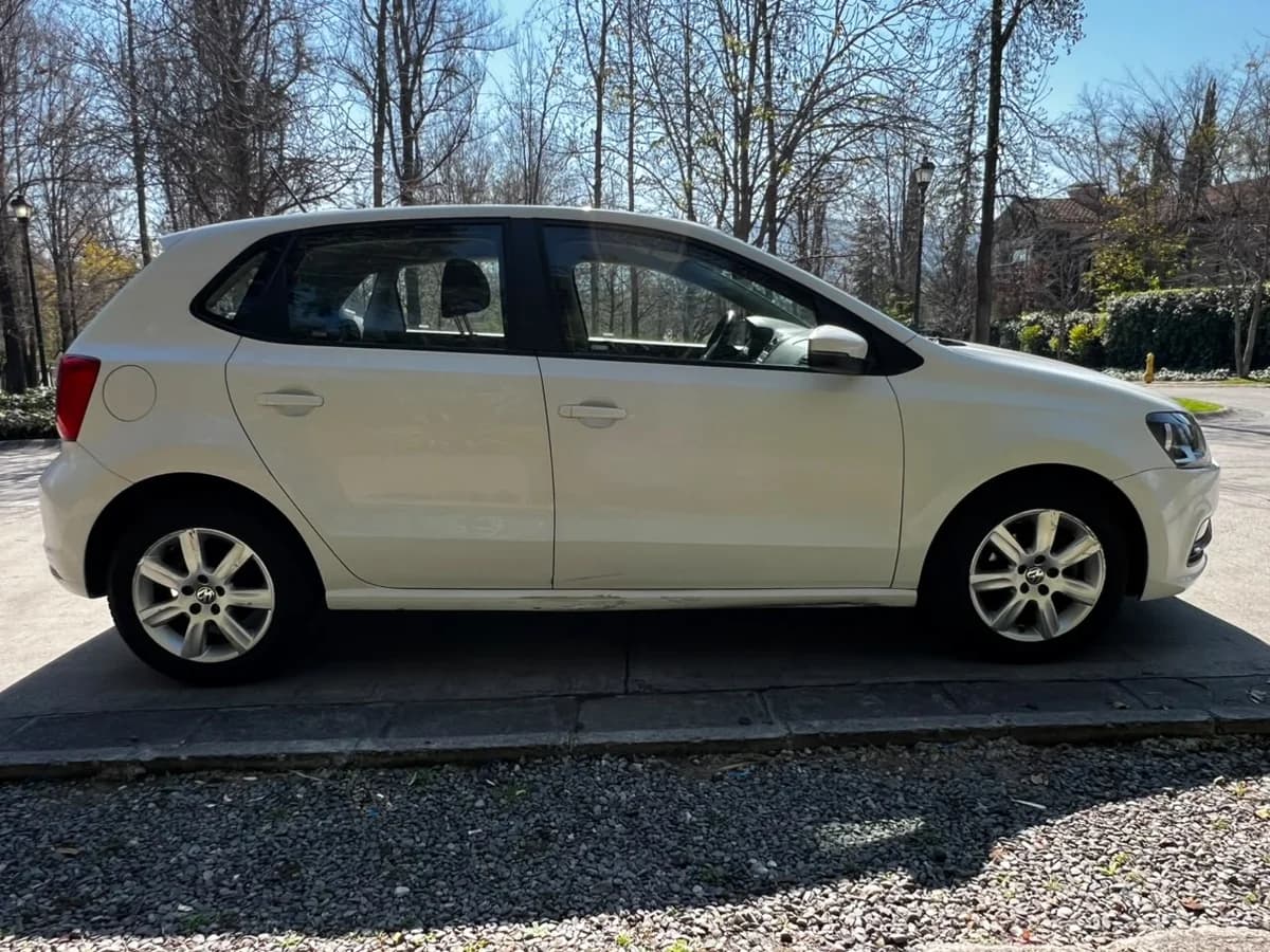 VOLKSWAGEN POLO HB 1.6L AT HIGHLINE 4X2 5P AÑO 2017 - Imagen 12