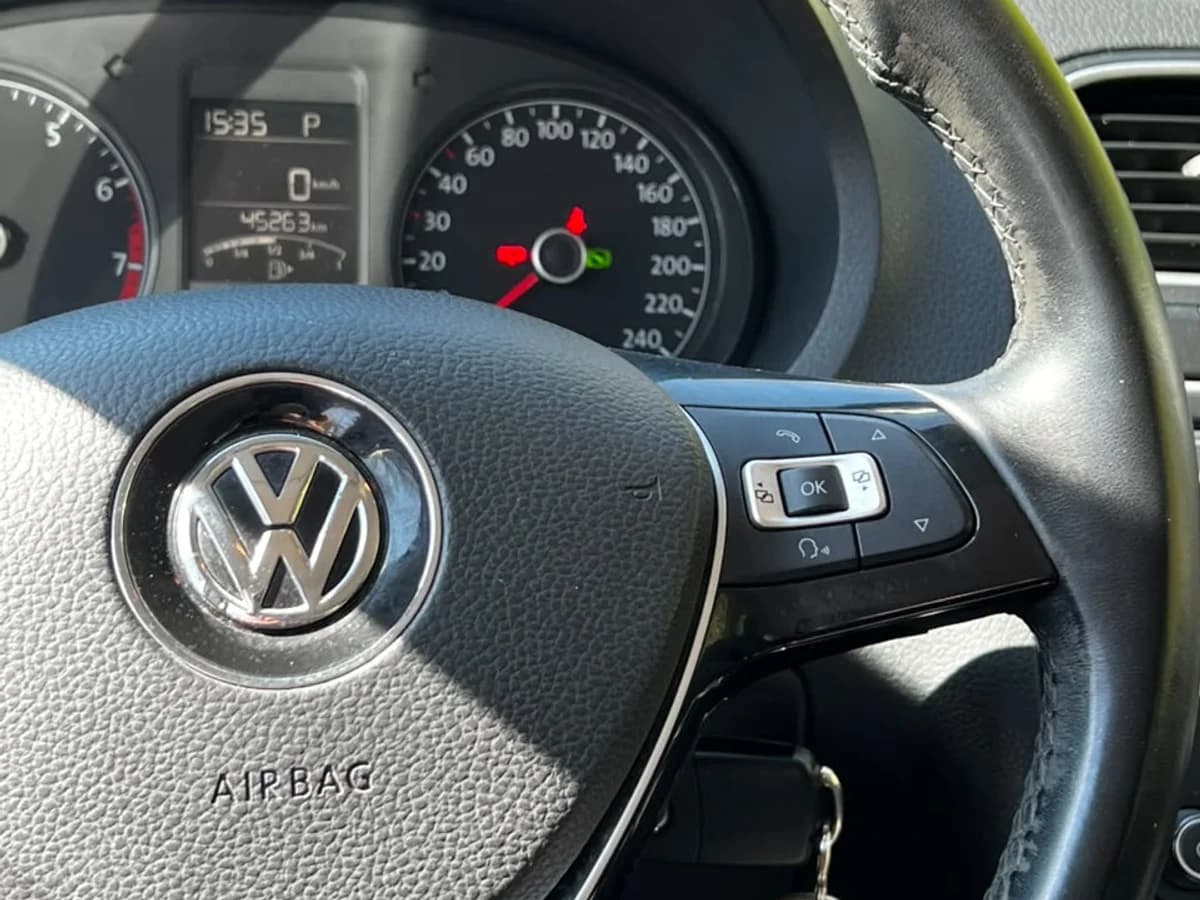 VOLKSWAGEN POLO HB 1.6L AT HIGHLINE 4X2 5P AÑO 2017 - Imagen 17