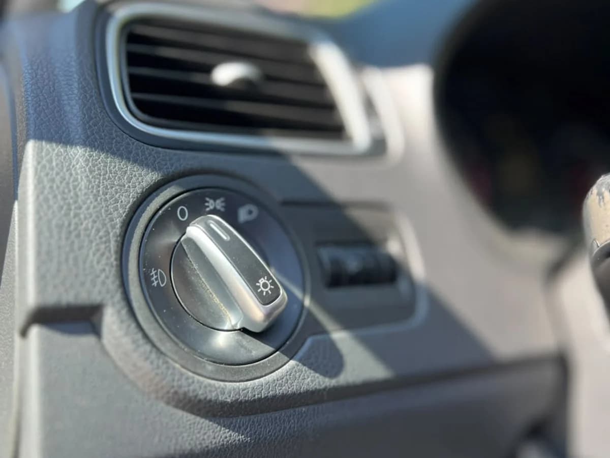 VOLKSWAGEN POLO HB 1.6L AT HIGHLINE 4X2 5P AÑO 2017 - Imagen 22