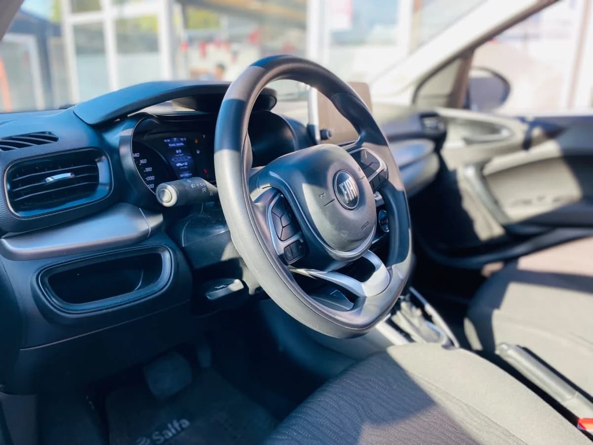 FIAT CRONOS DRIVE 1.8 AUTOMATICA 2023 - Imagen 6