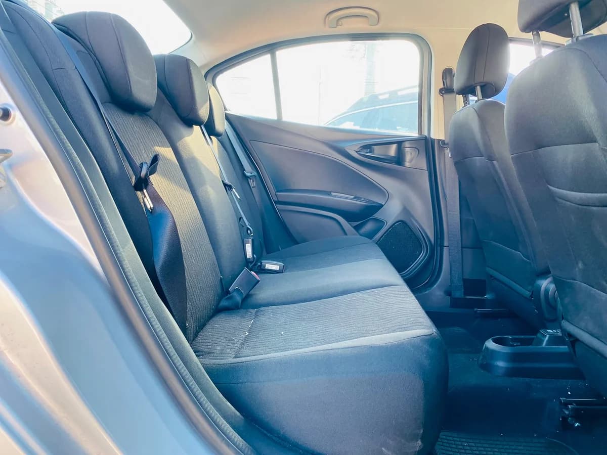 FIAT CRONOS DRIVE 1.8 AUTOMATICA 2023 - Imagen 10