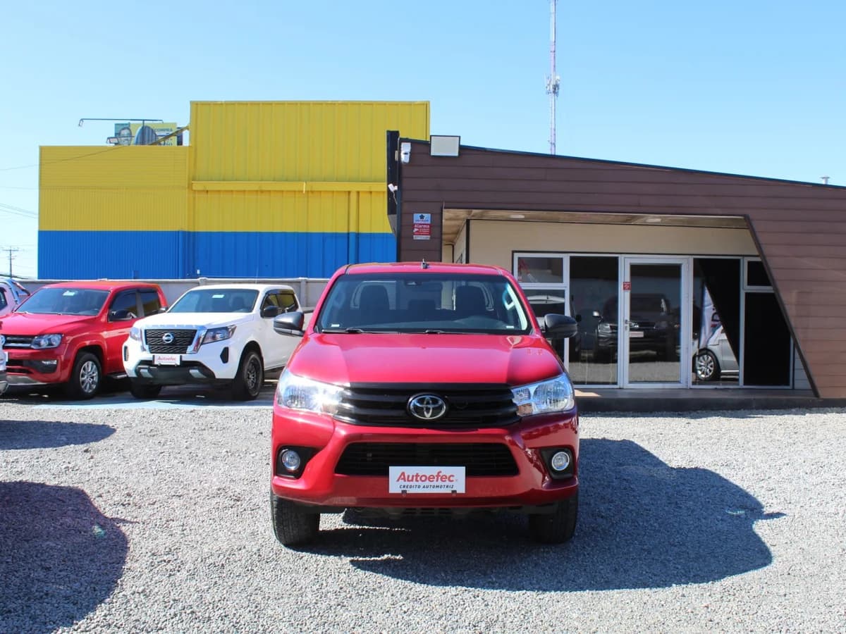 TOYOTA Hilux 2.4L DIESEL 2023 - Imagen 3