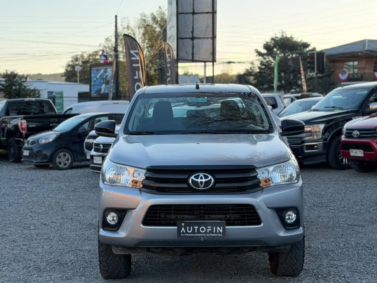 TOYOTA Hilux DX DCAB 4x4 2.4 MT 2022 - Imagen 4