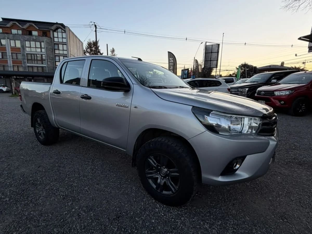 TOYOTA Hilux DX DCAB 4x4 2.4 MT 2022 - Imagen 8