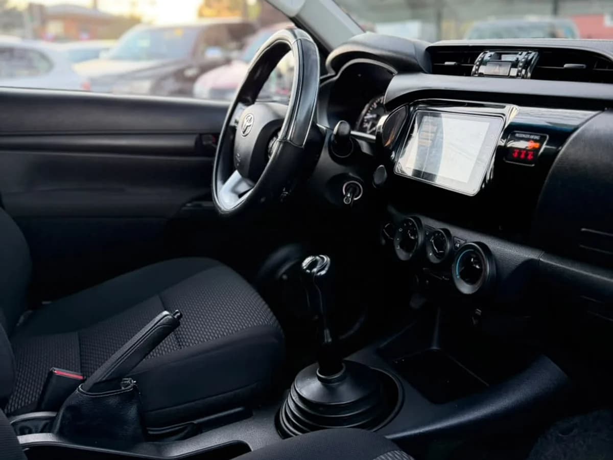 TOYOTA Hilux DX DCAB 4x4 2.4 MT 2022 - Imagen 20