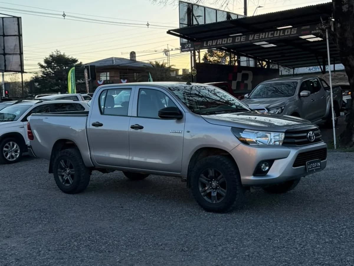 TOYOTA Hilux DX DCAB 4x4 2.4 MT 2022 - Imagen 22