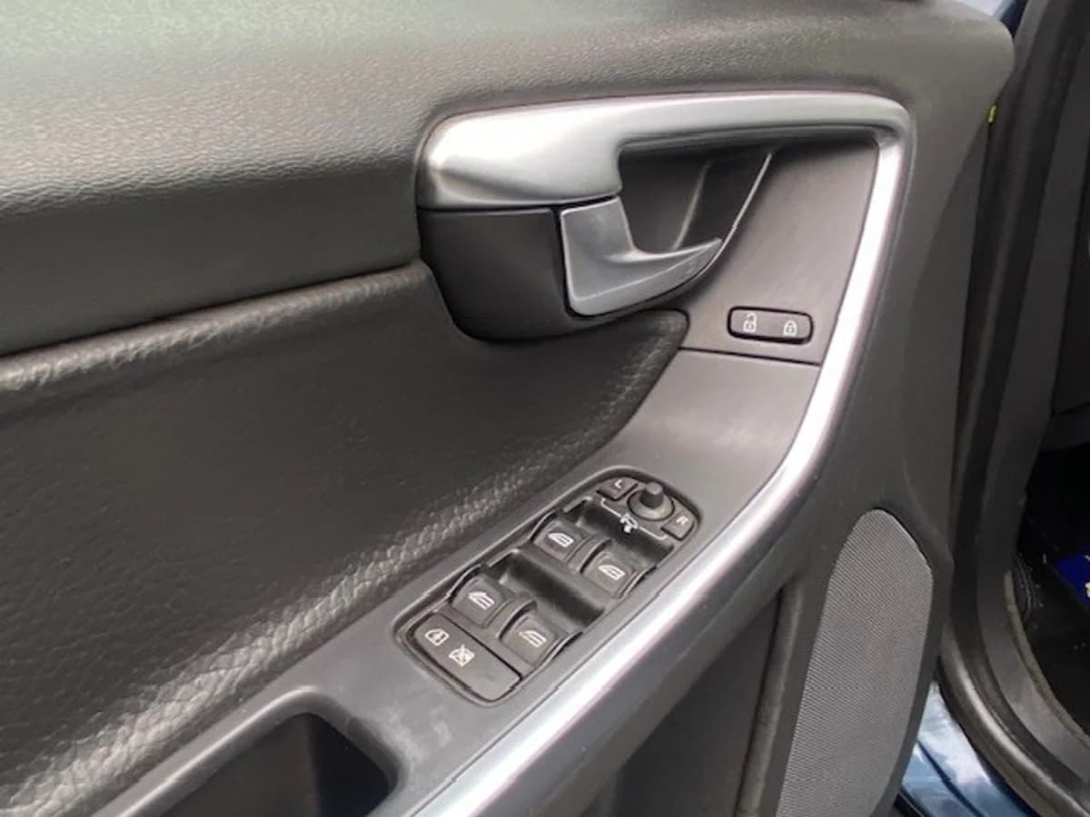 VOLVO XC60 T6 Plus 4x4 2010 - Imagen 26