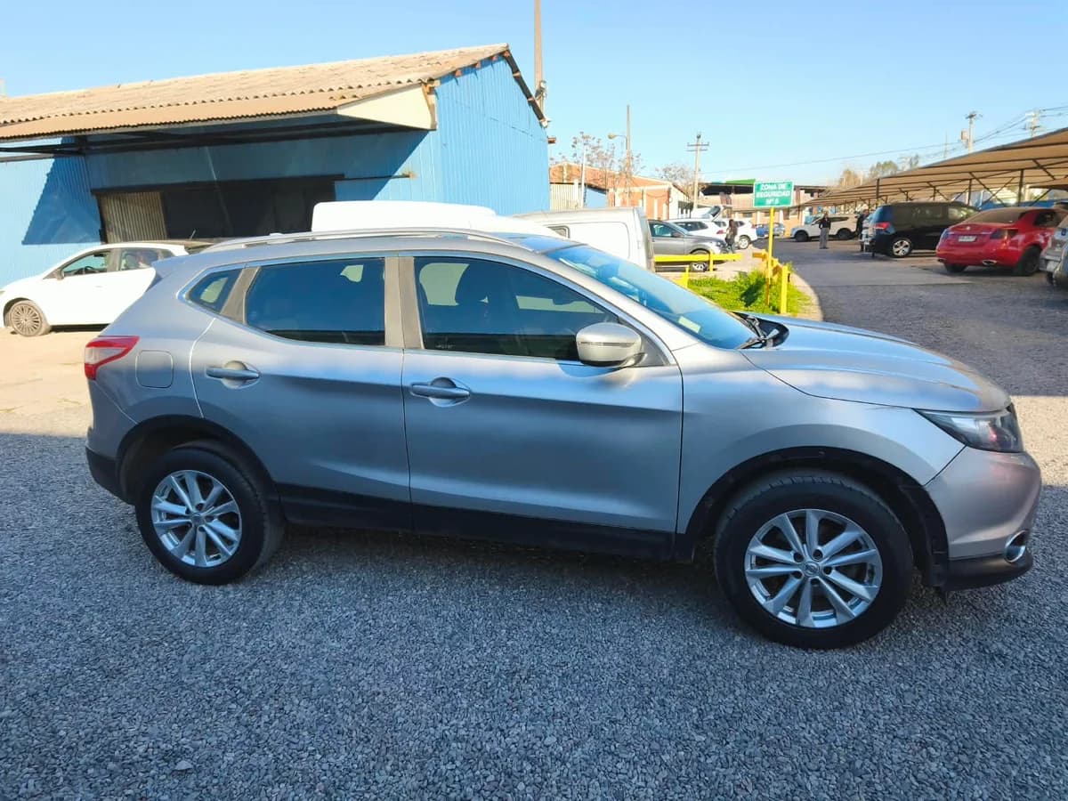 NISSAN Qashqai SENSE 2.0 4X2 MT 2017 - Imagen 2