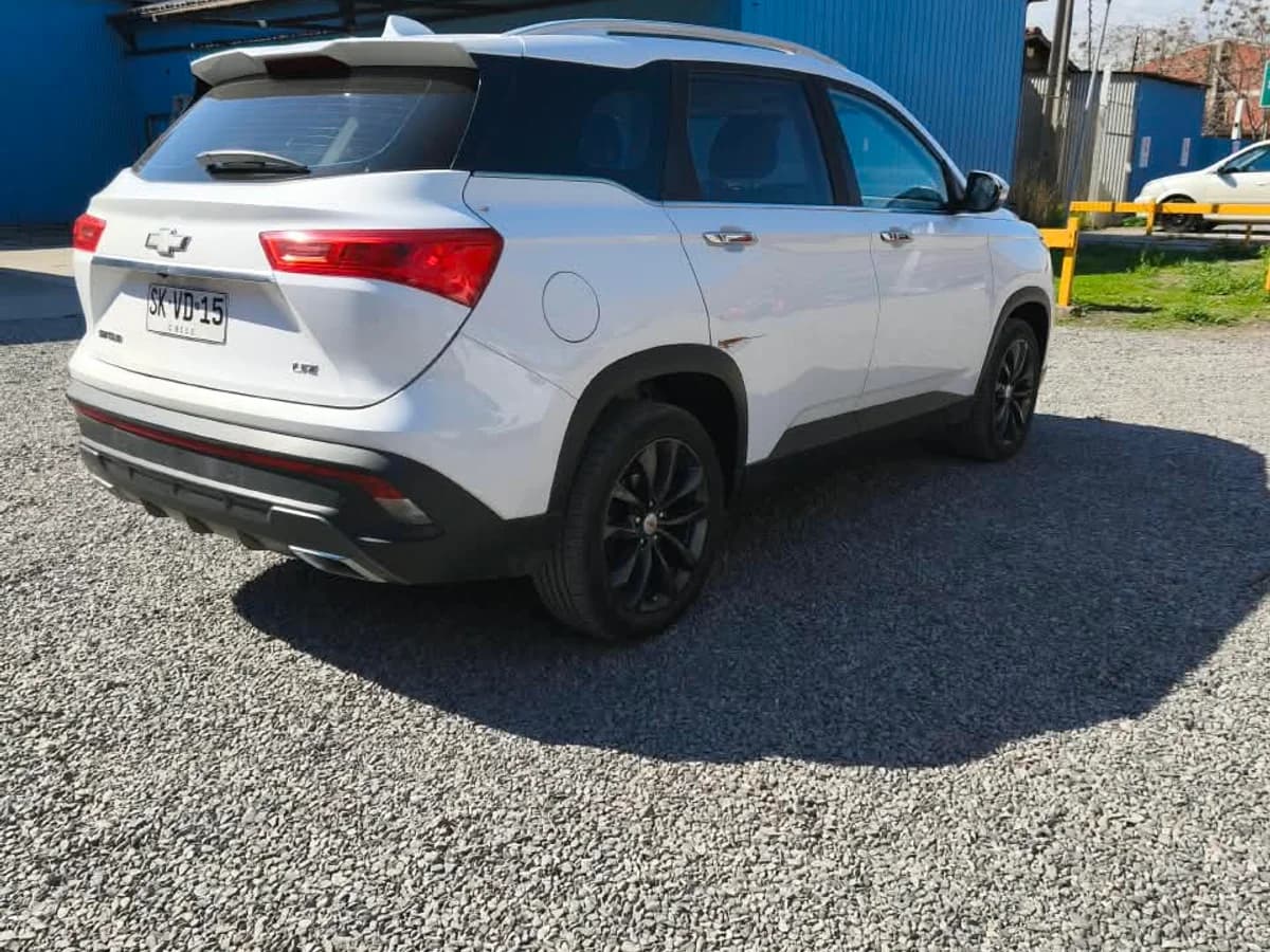 CHEVROLET Captiva 1.5 MT6 4X2 2023 - Imagen 4