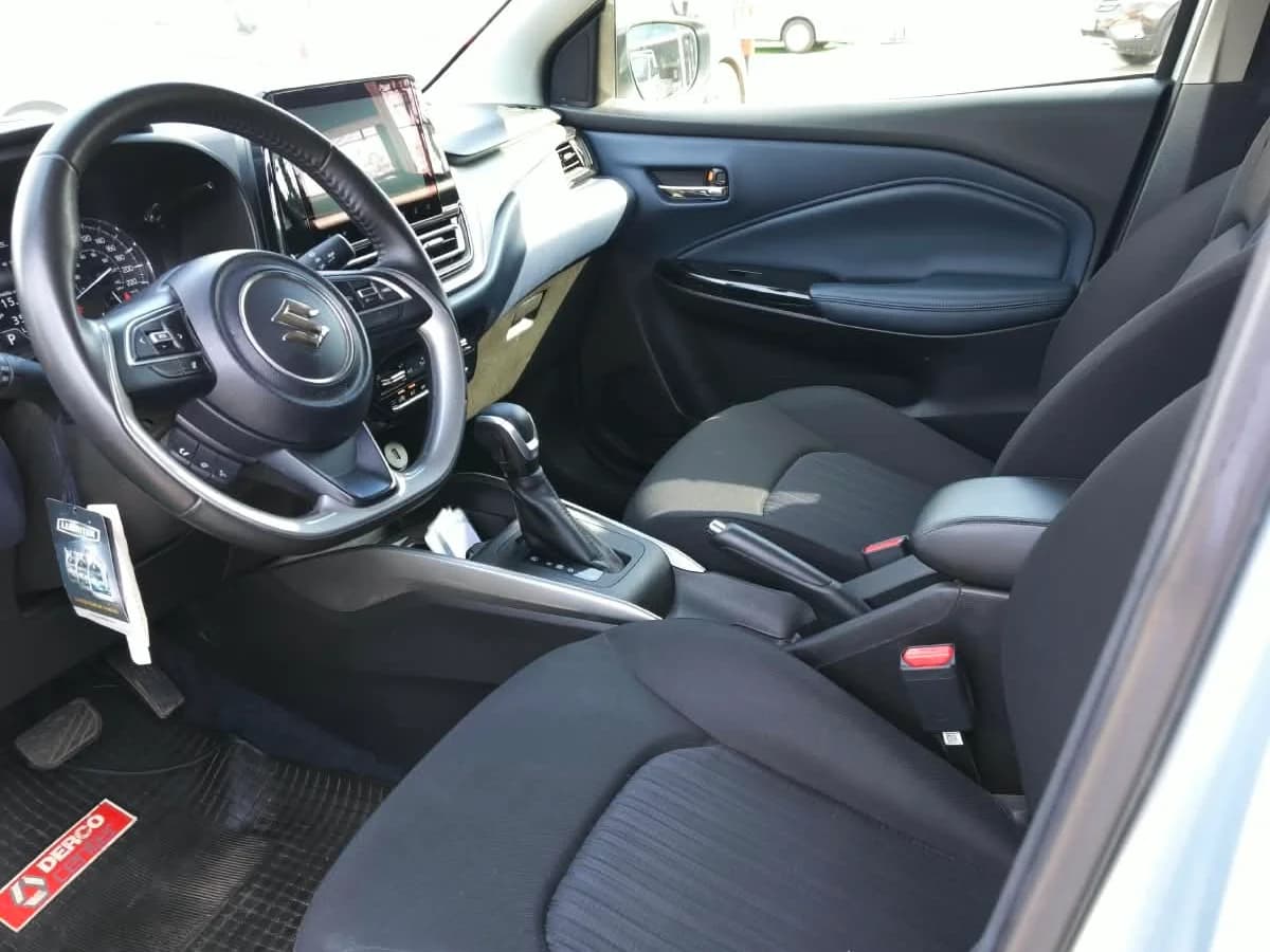 SUZUKI Baleno 1.5 GLX 2024 - Imagen 8