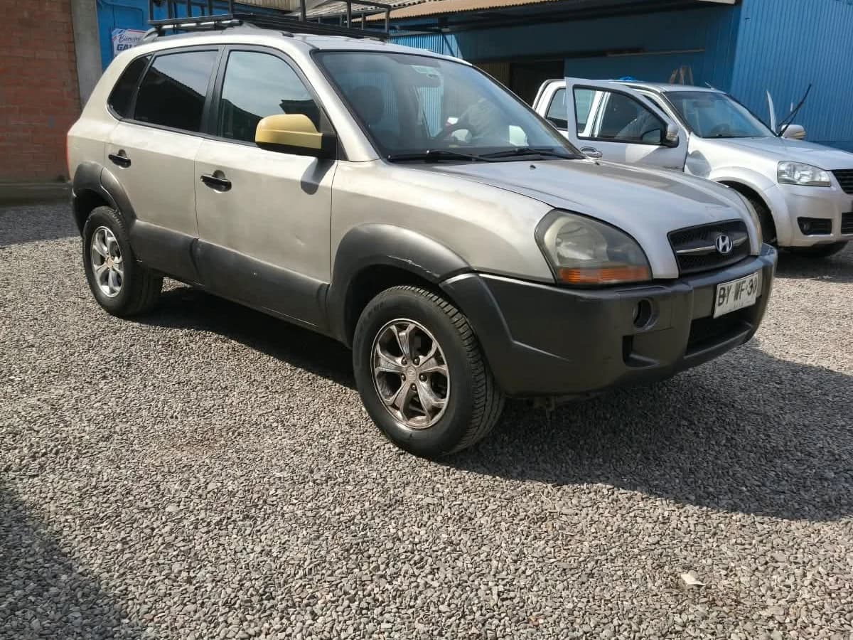HYUNDAI Tucson GL 2.0 4X4 2009 - Imagen 7