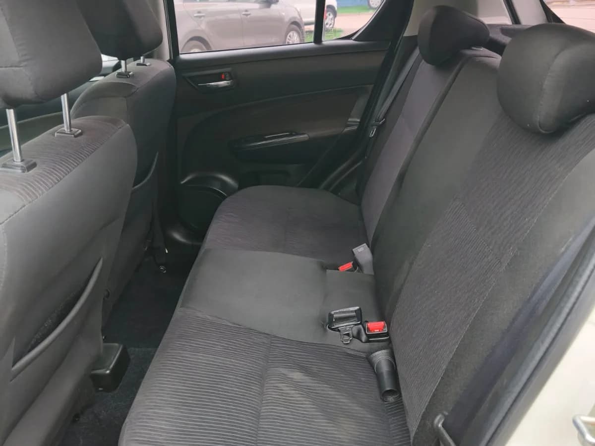 SUZUKI Swift 1.2 GL SPORT 4X2 HB AC MT 5P 2017 - Imagen 10