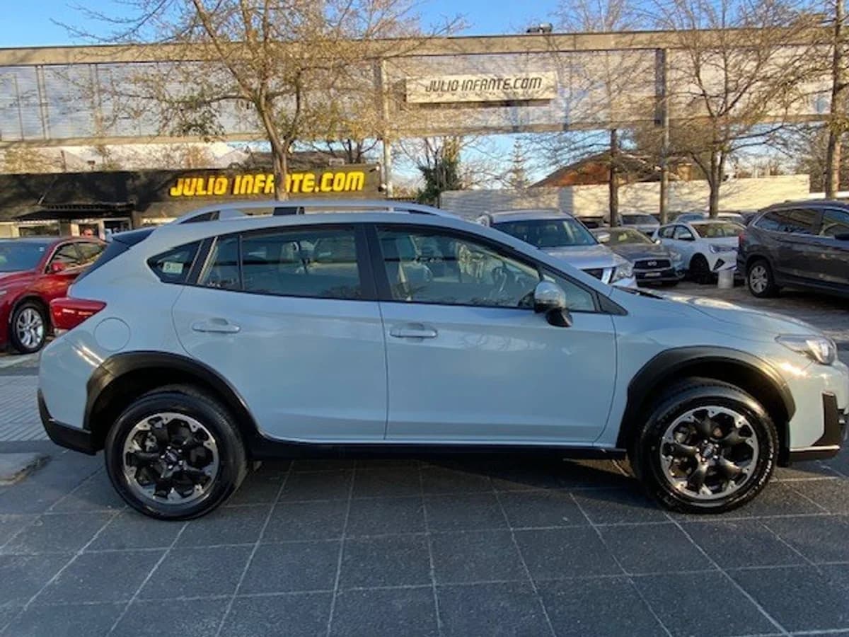 SUBARU XV CVT 4X4 2.0 AT 2022 - Imagen 6