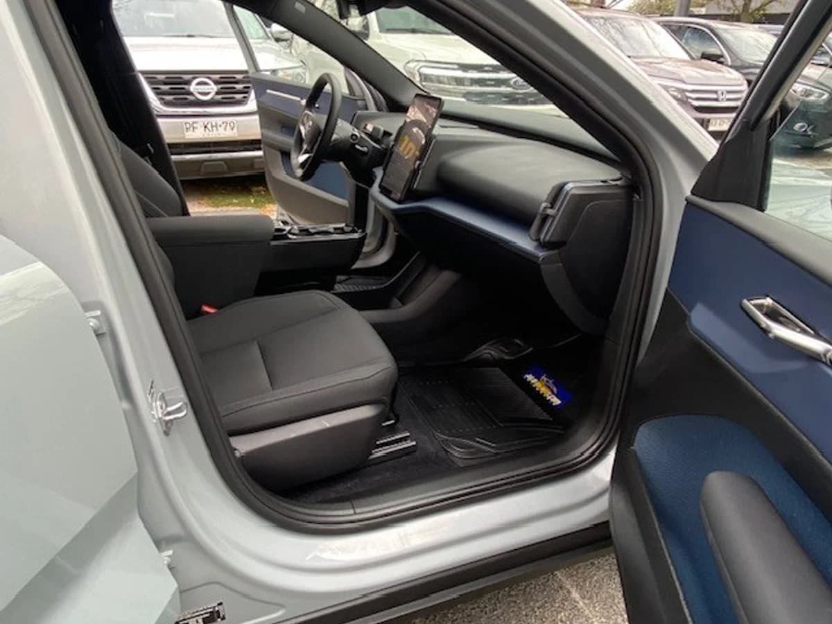 VOLVO EX30 Core 2.0 AT 2025 - Imagen 19