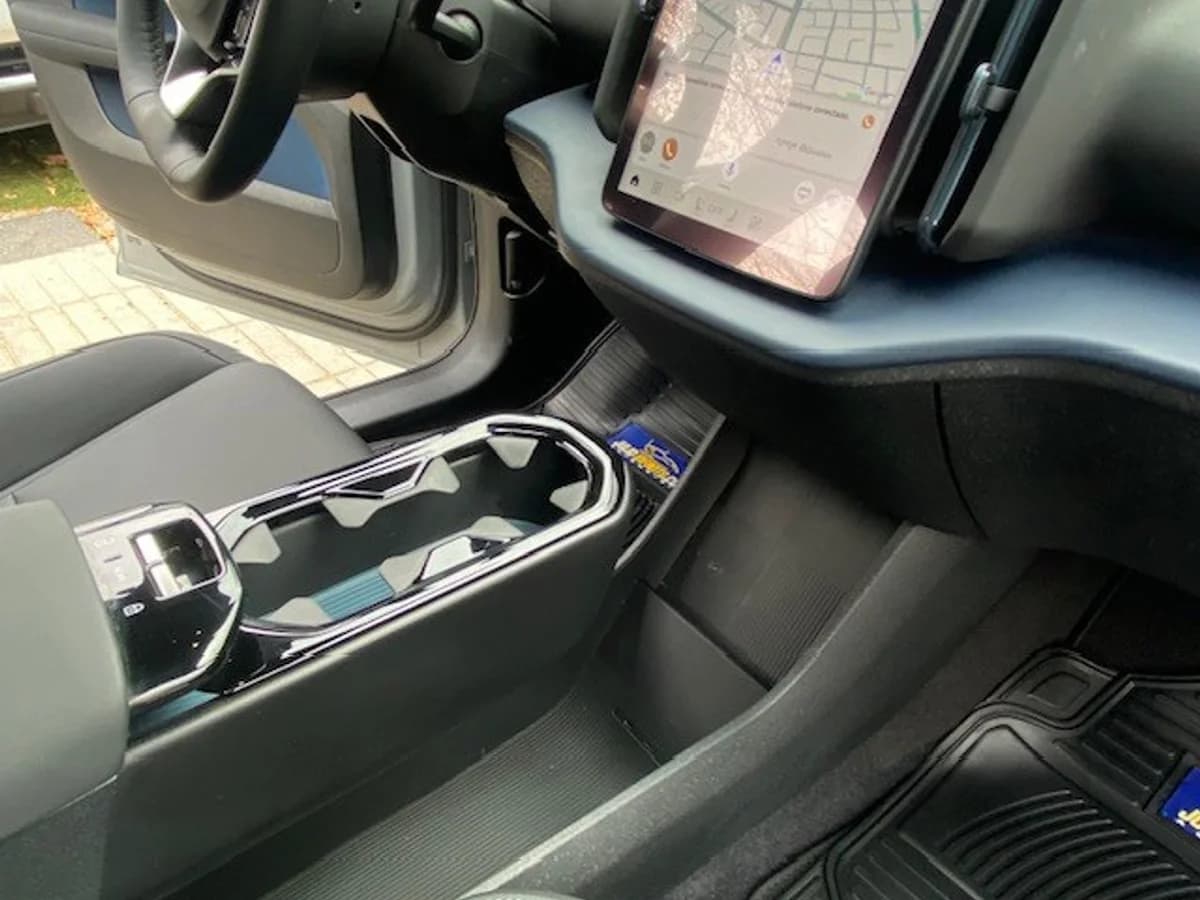 VOLVO EX30 Core 2.0 AT 2025 - Imagen 21