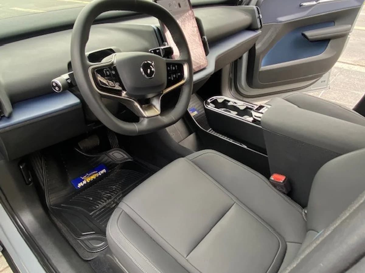 VOLVO EX30 Core 2.0 AT 2025 - Imagen 13