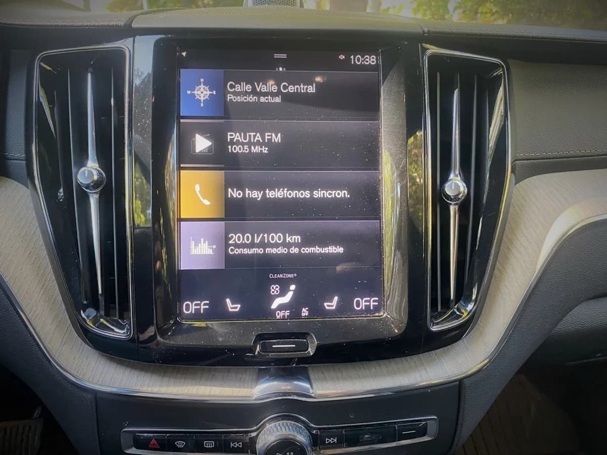 VOLVO XC60 T8 R Awd Recharge 2020 - Imagen 17