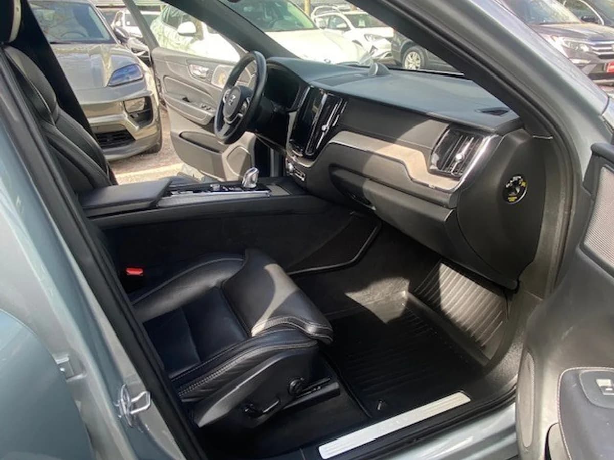 VOLVO XC60 T8 R Awd Recharge 2020 - Imagen 12