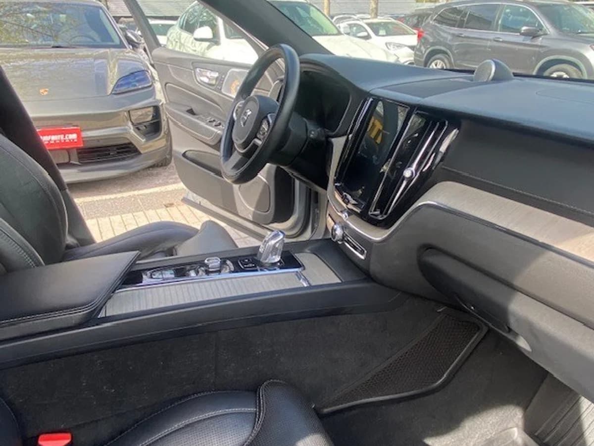 VOLVO XC60 T8 R Awd Recharge 2020 - Imagen 13
