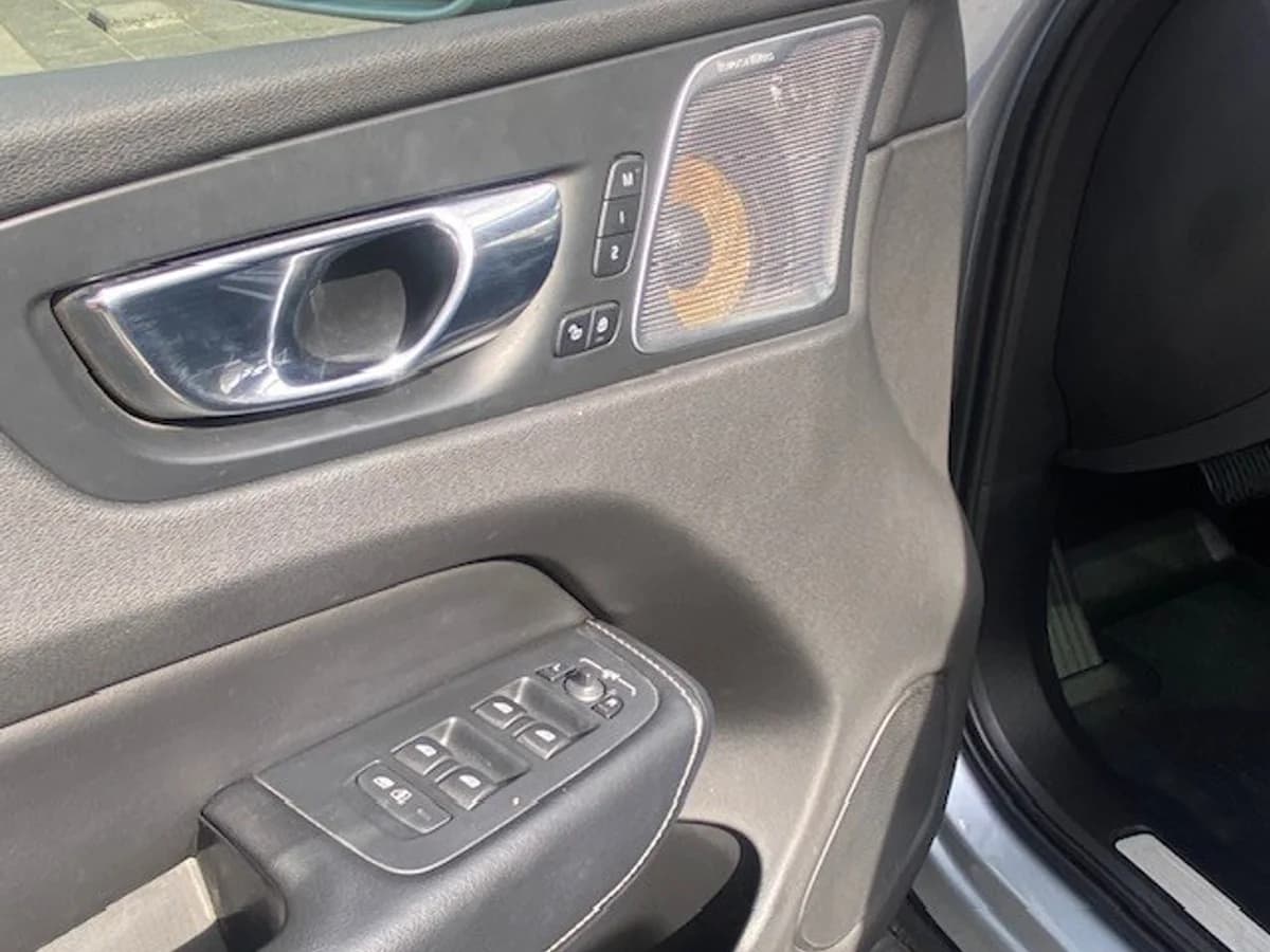 VOLVO XC60 T8 R Awd Recharge 2020 - Imagen 16