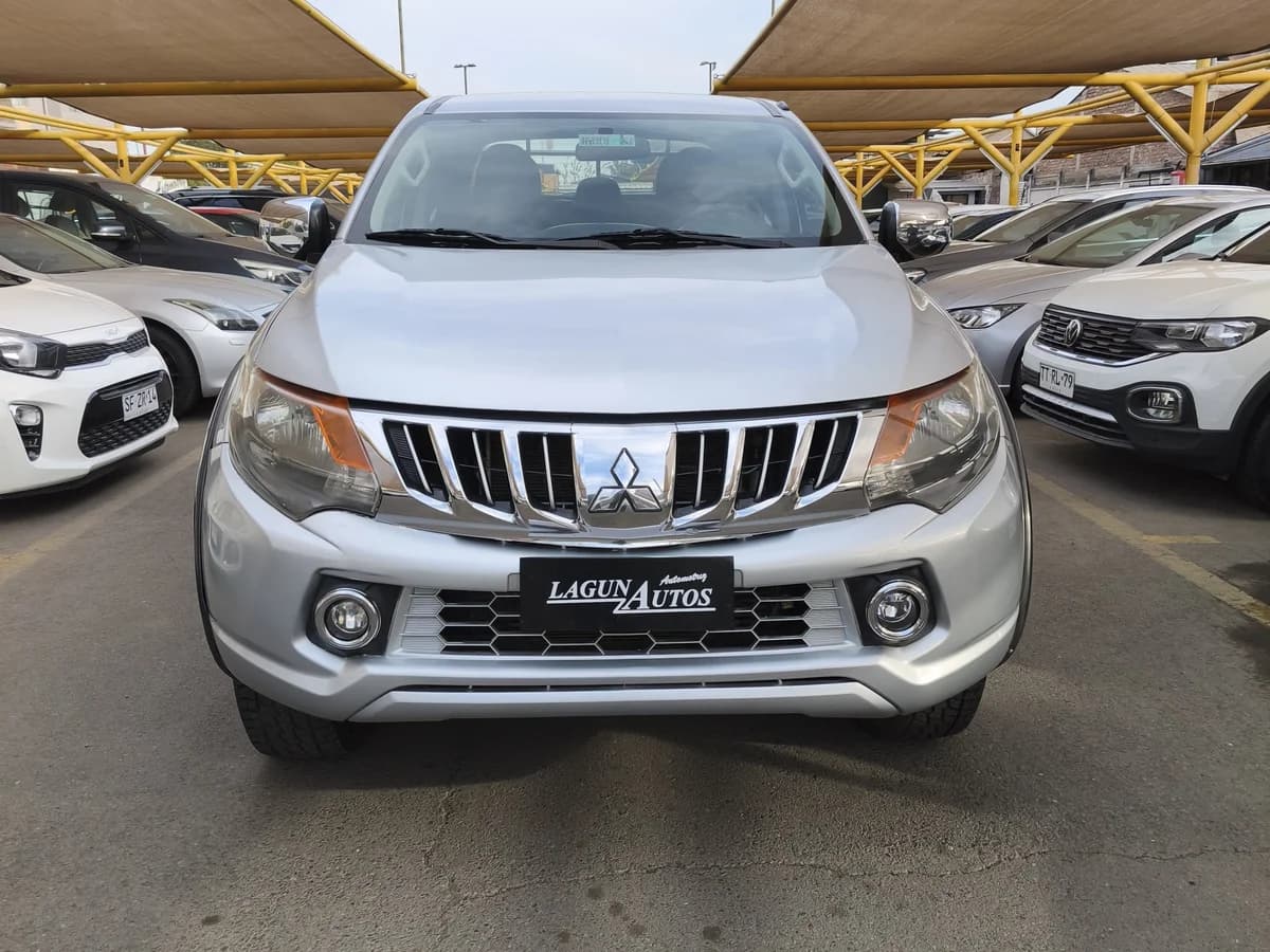 MITSUBISHI L200 KATANA CR 2.4 2017 - Imagen 2