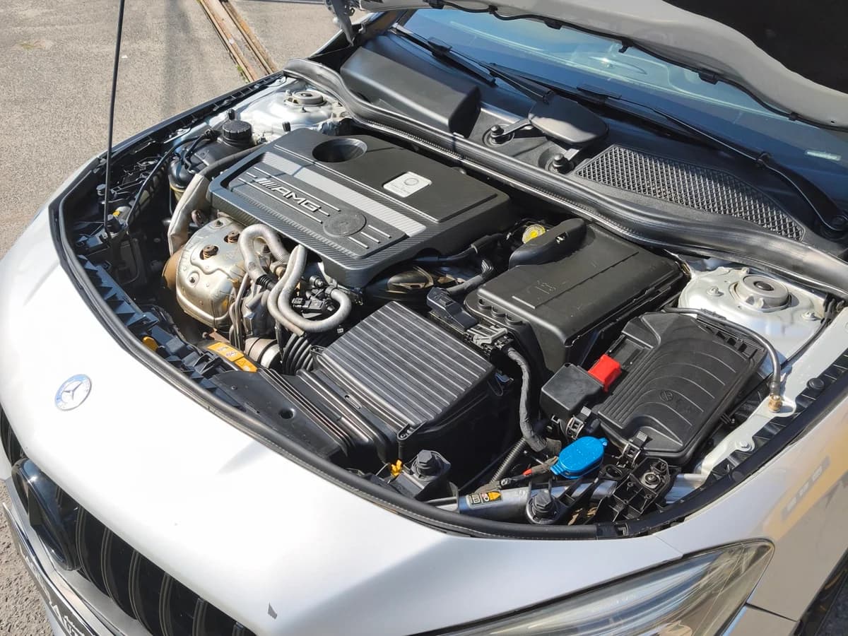 MERCEDES BENZ CLA 45 AMG 4X4 AT 4P 2016 - Imagen 10