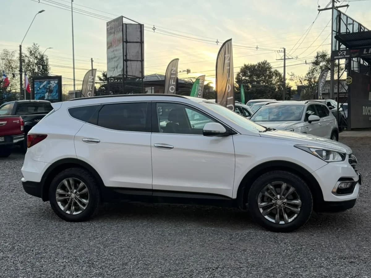 HYUNDAI Santa Fe GLS 2.4 2017 - Imagen 5