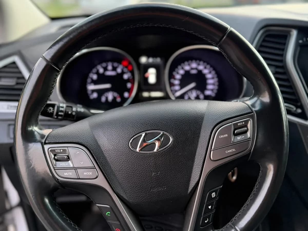 HYUNDAI Santa Fe GLS 2.4 2017 - Imagen 17