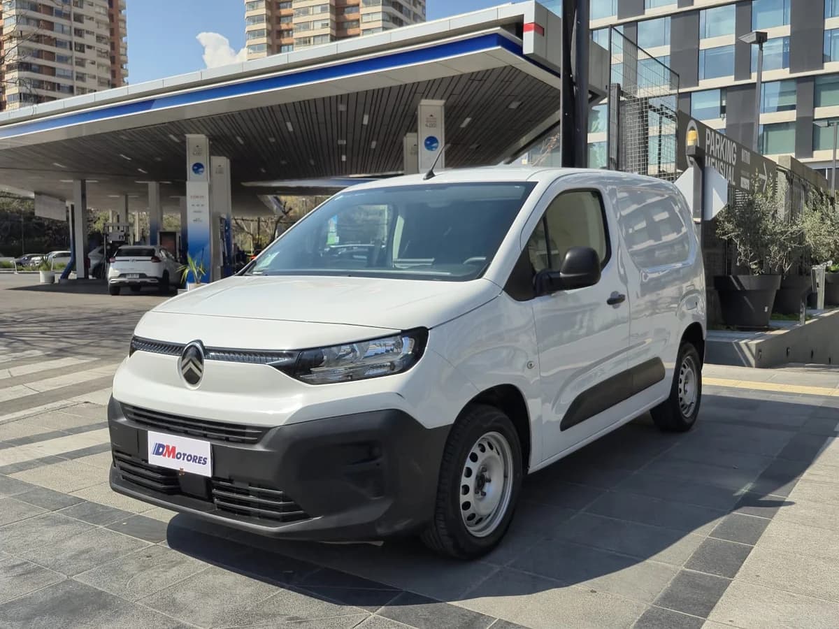 CITROËN BERLINGO 1.5 BLUEHDI 2025 - Imagen 1