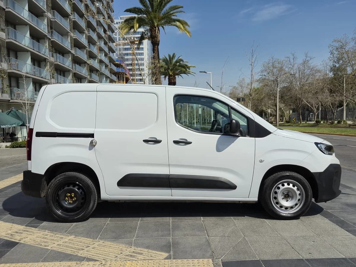 CITROËN BERLINGO 1.5 BLUEHDI 2025 - Imagen 6