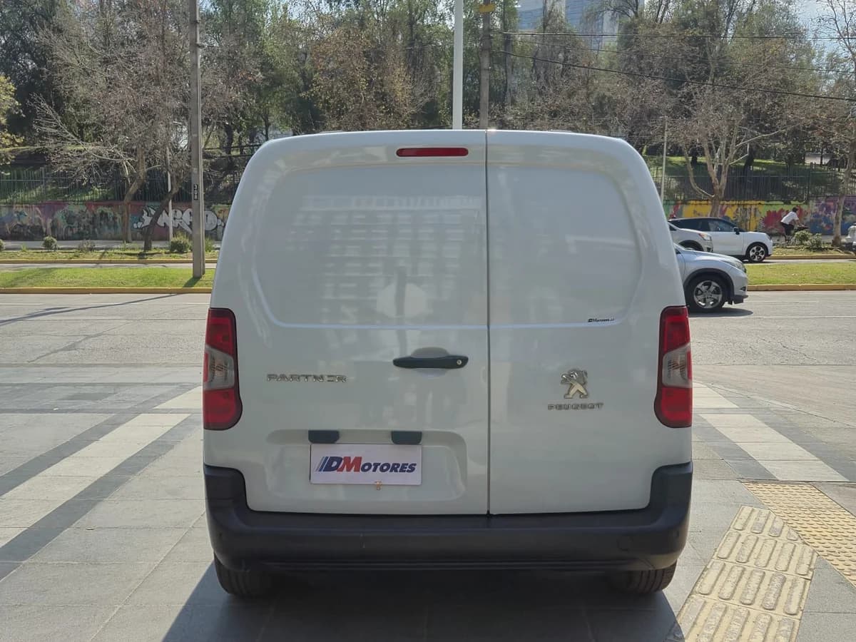 PEUGEOT Partner L1 BLUE HDI 100 1.5 2023 - Imagen 4