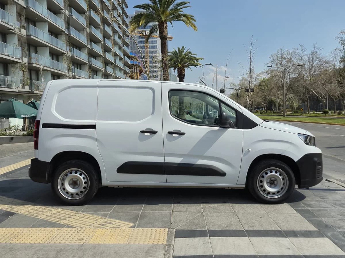 PEUGEOT Partner L1 BLUE HDI 100 1.5 2023 - Imagen 6