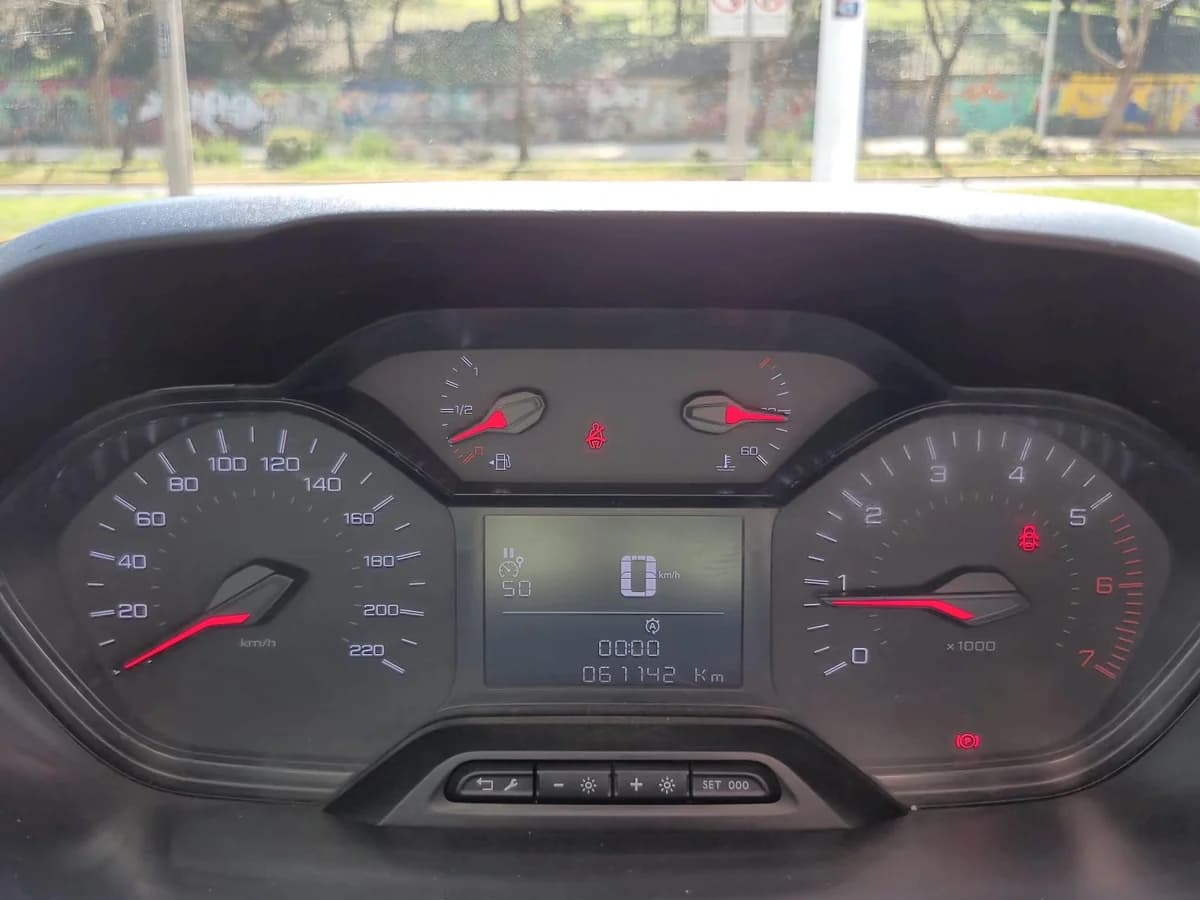 PEUGEOT Partner L1 BLUE HDI 100 1.5 2023 - Imagen 13