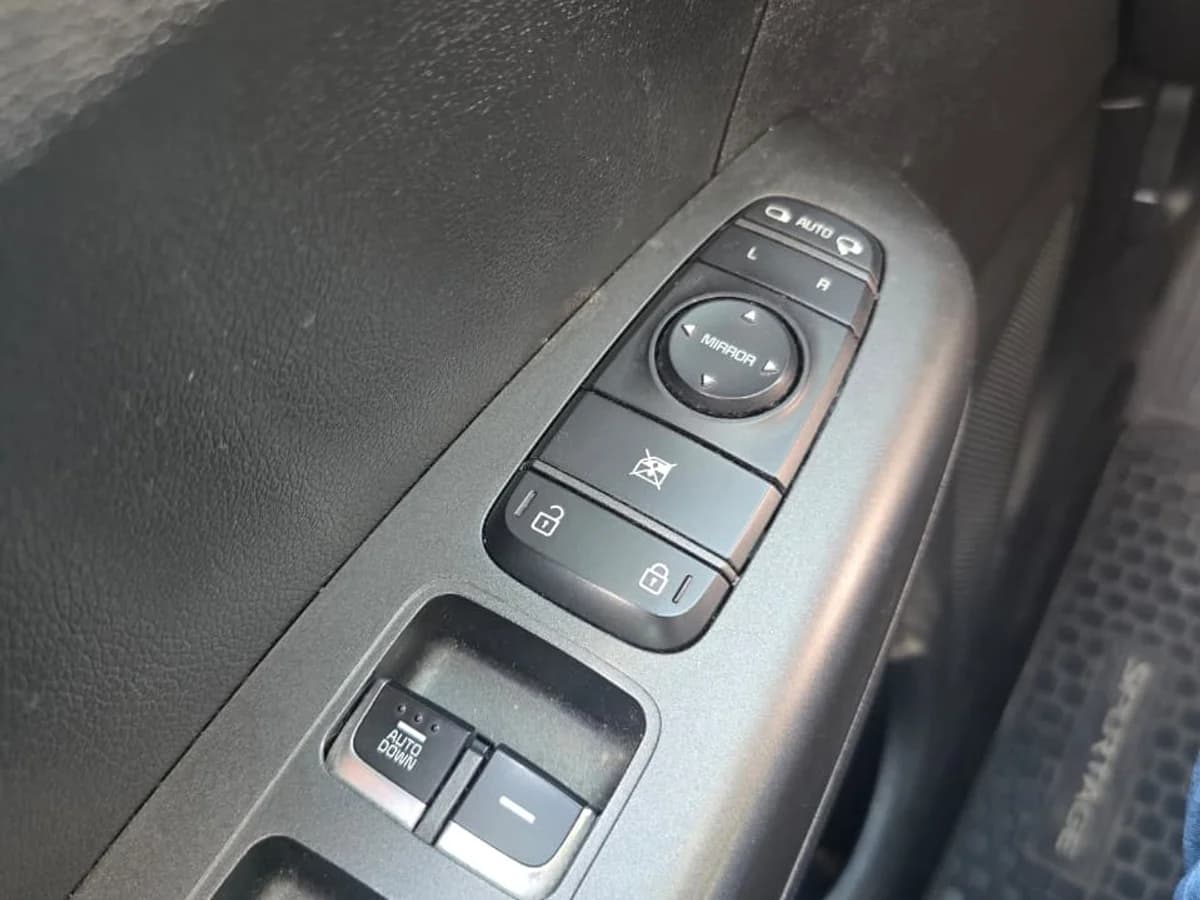 KIA Sportage 2.0 LX 2WD SPECIAL PACK 6AT 5P. 2021 - Imagen 21