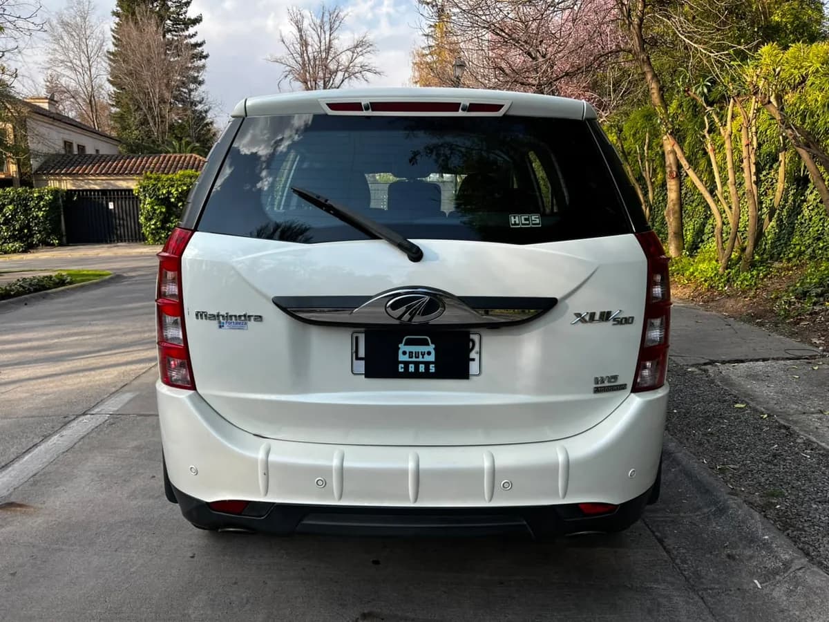 MAHINDRA XUV 500 2.2L BENCINA 4X2 AUT AÑO 2019 - Imagen 6