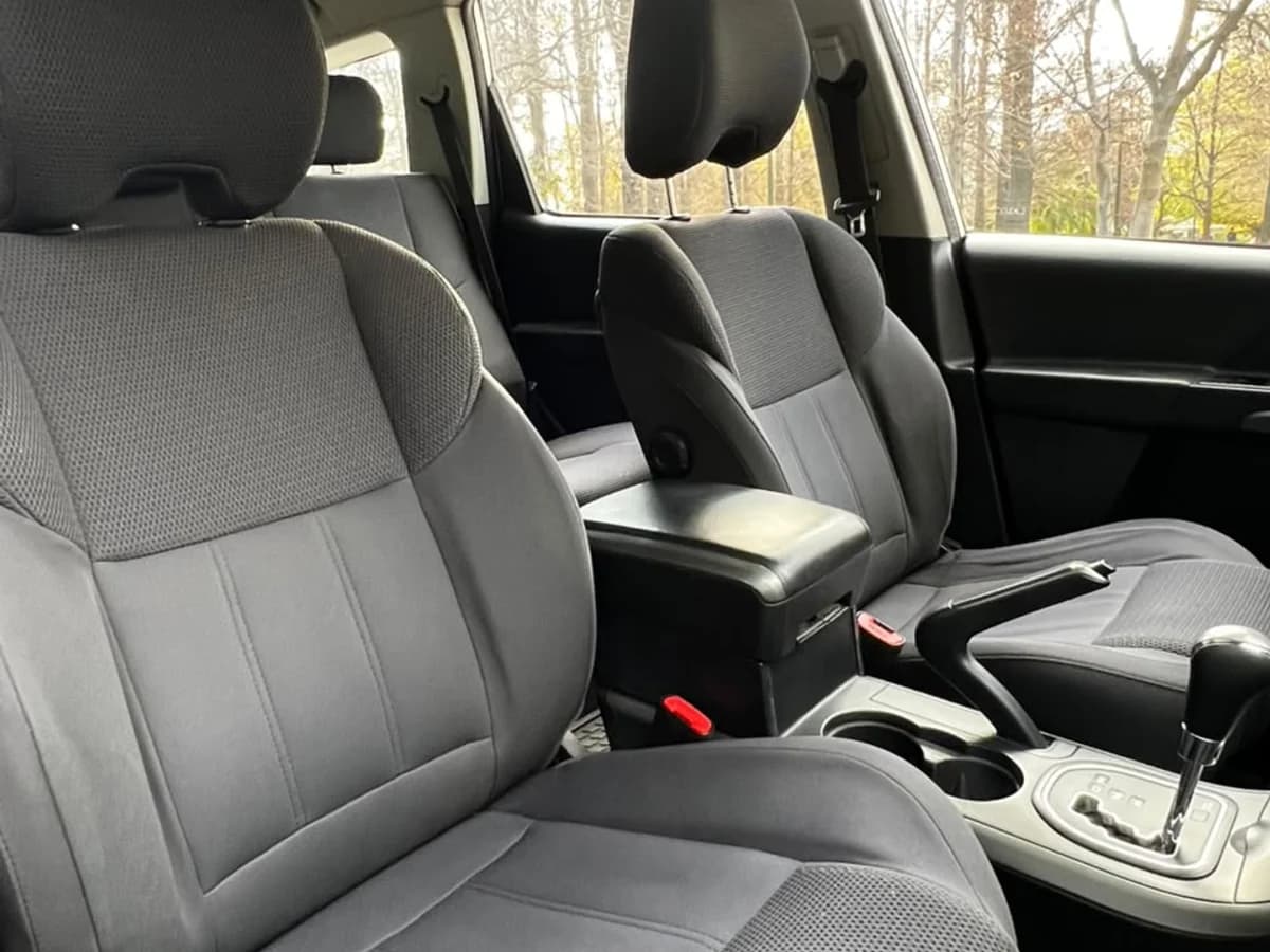 MAHINDRA XUV 500 2.2L BENCINA 4X2 AUT AÑO 2019 - Imagen 22