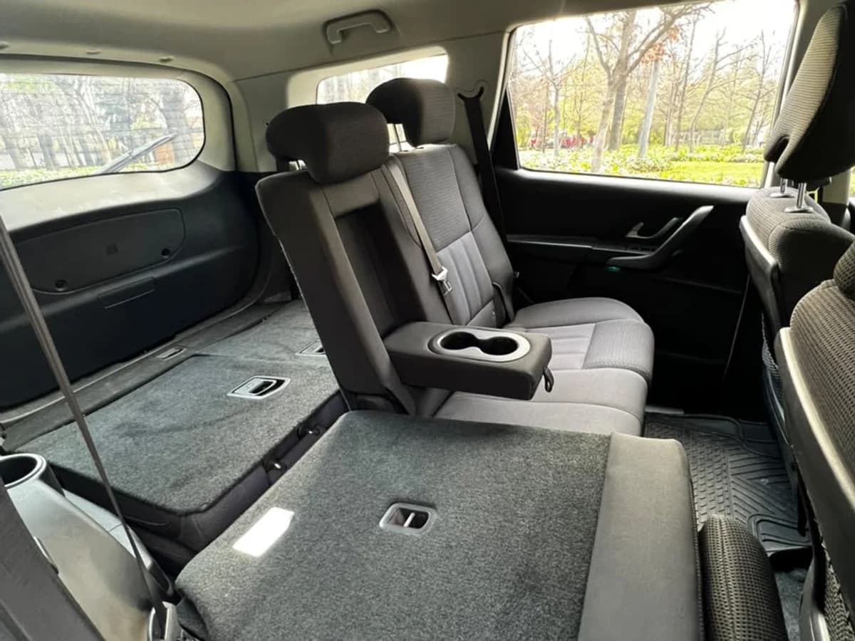 MAHINDRA XUV 500 2.2L BENCINA 4X2 AUT AÑO 2019 - Imagen 24