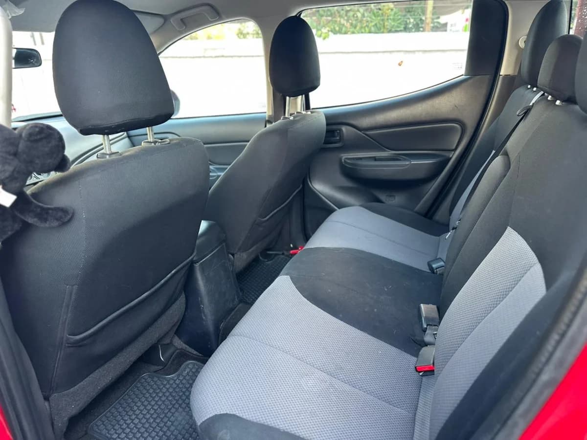 MITSUBISHI L200 WORK CR WF 2.4 2023 - Imagen 7