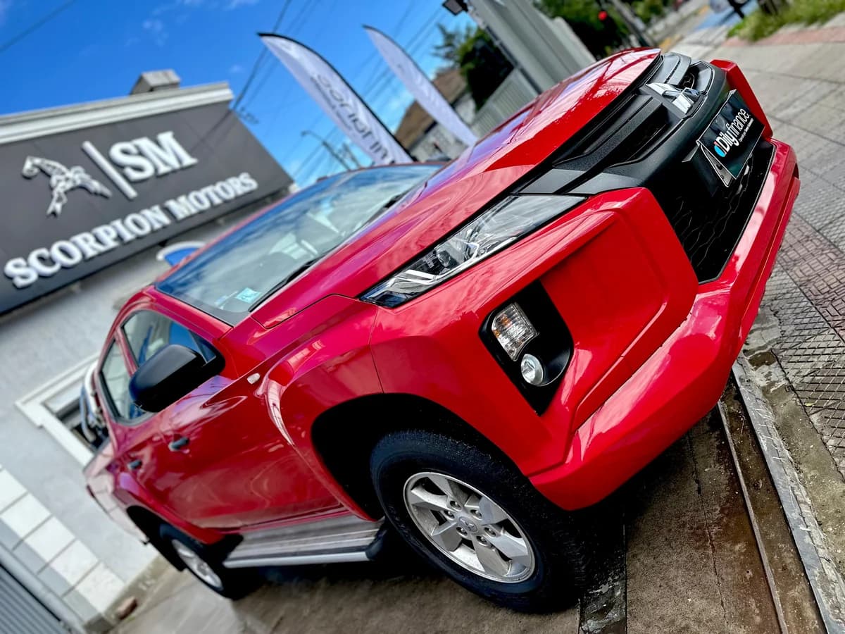 MITSUBISHI L200 WORK CR WF 2.4 2023 - Imagen 2