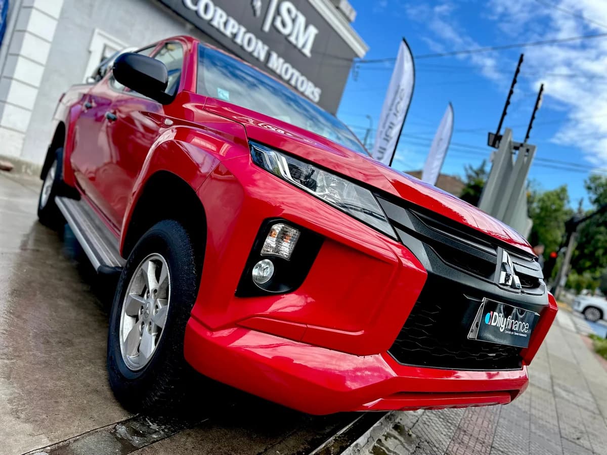 MITSUBISHI L200 WORK CR WF 2.4 2023 - Imagen 3
