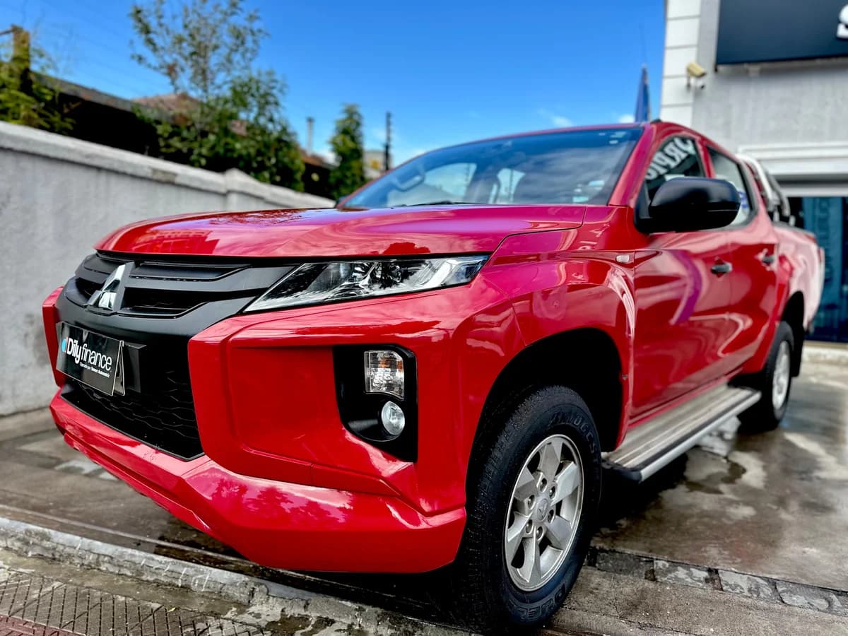 MITSUBISHI L200 WORK CR WF 2.4 2023 - Imagen 7