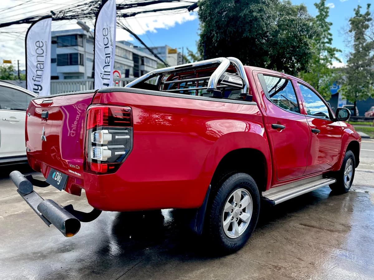 MITSUBISHI L200 WORK CR WF 2.4 2023 - Imagen 19