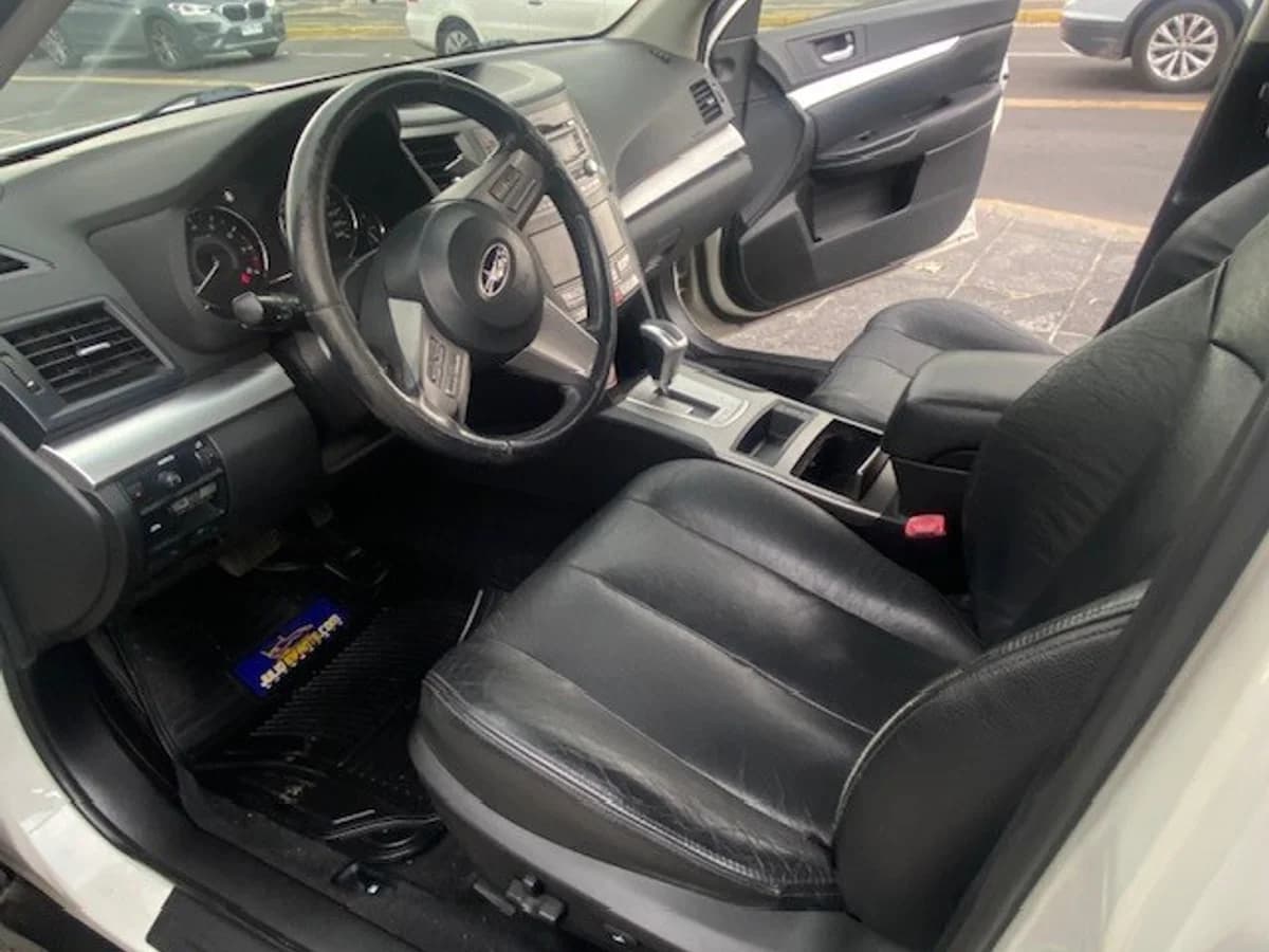 SUBARU OUTBACK 2.5 AWD 2010 - Imagen 12