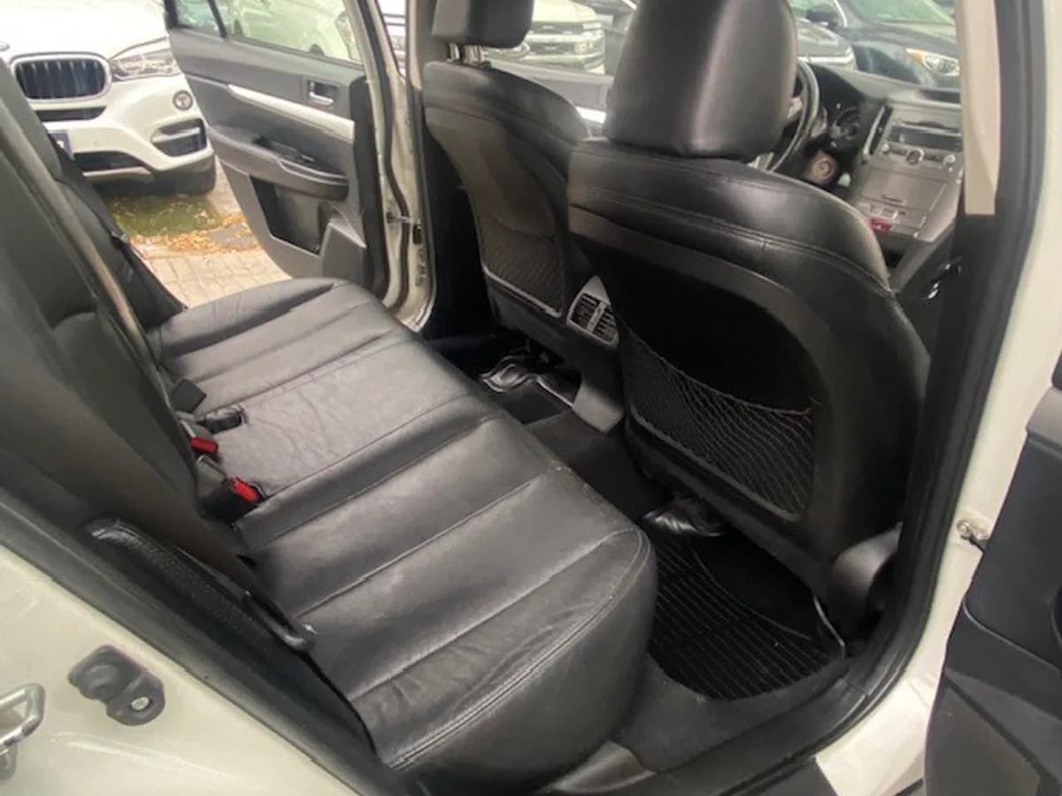 SUBARU OUTBACK 2.5 AWD 2010 - Imagen 13