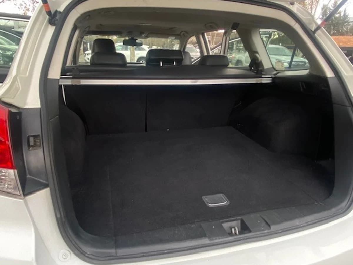 SUBARU OUTBACK 2.5 AWD 2010 - Imagen 17