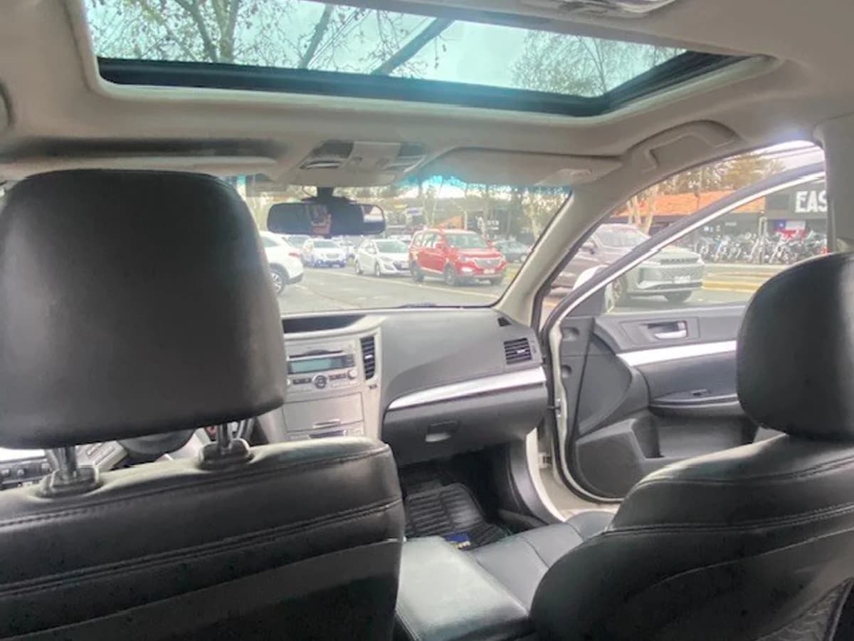 SUBARU OUTBACK 2.5 AWD 2010 - Imagen 20