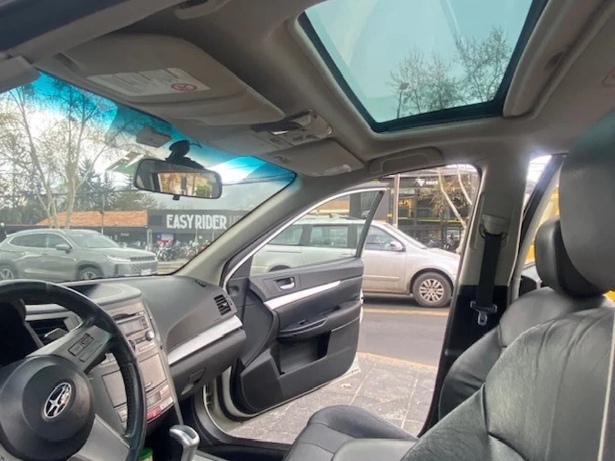 SUBARU OUTBACK 2.5 AWD 2010 - Imagen 22